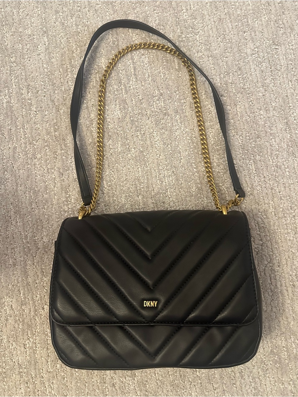 DKNY Black Quilted Shoulder Bag with Gold Chain Strap
